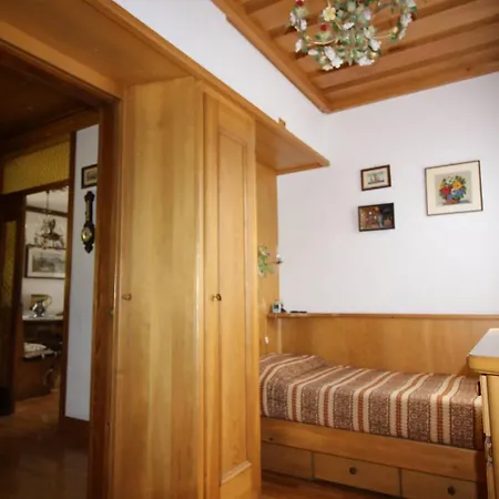 Croda With Large Panoramic Terrace And Private Garage Apartment