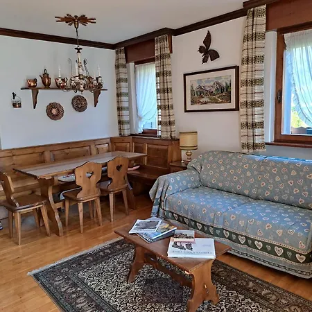 Croda With Large Panoramic Terrace And Private Garage Apartment Cortina d'Ampezzo