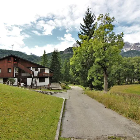 Croda With Large Panoramic Terrace And Private Garage